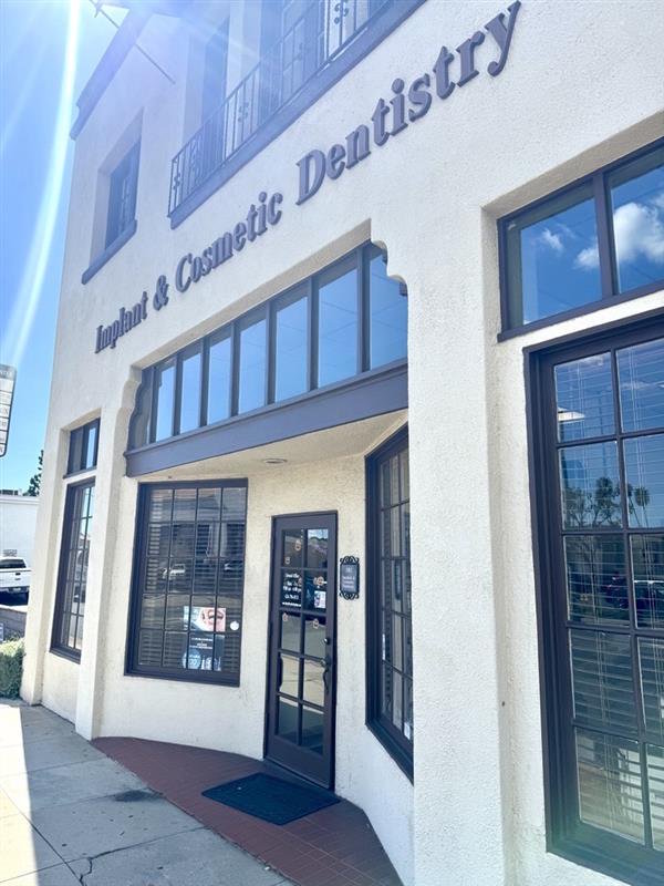 Pasadena Dental Office and Orthodontics exterior, 181 N Hill Ave, Pasadena CA